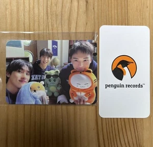 [DEFECTIVE] MONMUNGCHI X 2025 SEASON’S GREETINGS STARSHIPSQUARE POB PHOTO CARD - Picture 1 of 4