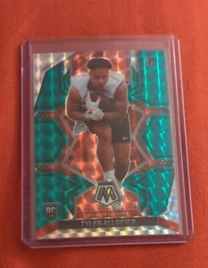 2022 Panini Mosaic #351 Tyler Allgeier Rookie Green Mosaic Prizm Falcons RC - Picture 1 of 2