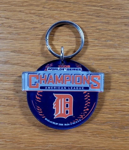 DETROIT TIGERS 2006 World Series Champs MLB Baseball Plastic Key Ring Key Chain Cover