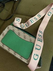 Guess Tasche Neu - Bild 1 von 2