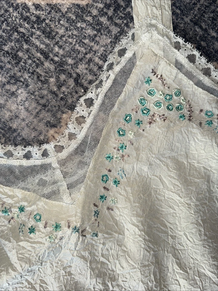 Camisola sin mangas indie vintage años 90 Y2K Jill 100 % seda encaje bordado Foto 1 de 4
