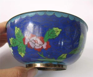 Vintage Chinese Export Cloisonne Enamel Bowl Blue Flowers Jade Green Interior - Picture 1 of 8