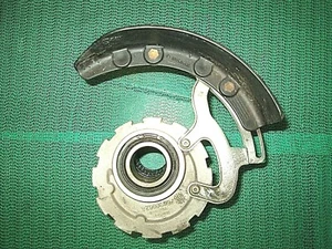 DUCATI OEM HYPERMOTARD BRAZO OSCILANTE TRASERO BUJE Y PROTECTOR DE CADENA - Imagen 1 de 8