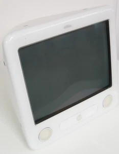 VINTAGE Apple eMac (A1002 / M8892) 1.25 Ghz CPU 768 MB RAM / 80GB HDD - OS X #W7 - Picture 1 of 12