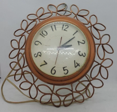 Vtg Electric GE Copper Gold Wall Clock Model 2127 WORKS Cover