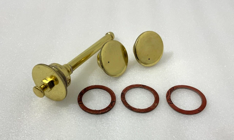 HARLEY DAVIDSON J JD F FD 1916-1924 PRIMING PUMP & FUEL CAPS BRASS & GASKETS Foto 1 de 4