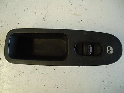 1999 Chrysler Concorde Right Rear Door Window Switch - Изображение 1 из 3