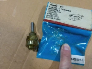Bosch 15 Degree Carbide Tipped Laminate Trimmer Bit 85415M Made In USA - Picture 1 of 3