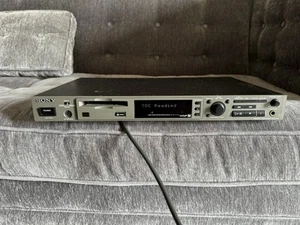 Sony Professional MD-LP Mini Dis Recorder MDS-E10 Not Reading Disc - Picture 1 of 3