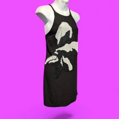 HALSTON HERITAGE black white beaded macro flower embellished mini cocktail 2 #2F - Image 1 of 4