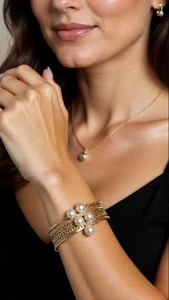 1950s Muti Goldtone Chains Panel Bracelet With Sliding Clasp W/Aurora Borealis  - Picture 1 of 9