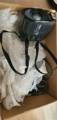 Yashica kyocera Samurai x3.0 Automatic Focusing Zoom Lens 25mm-75mm 1:3.5-4.3 - Bild 1 von 4