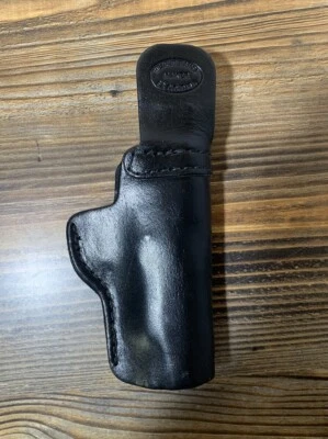 Gun Holster From THE HOLSTER STORE, St. Cloud, FL With COMFORT CLIP. Leather. - Image 1 of 4