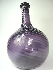 Bottiglia bulbo in vetro ametista viola soffiato a mano. Raro decanter globulare arte acqua - Foto 1 di 12