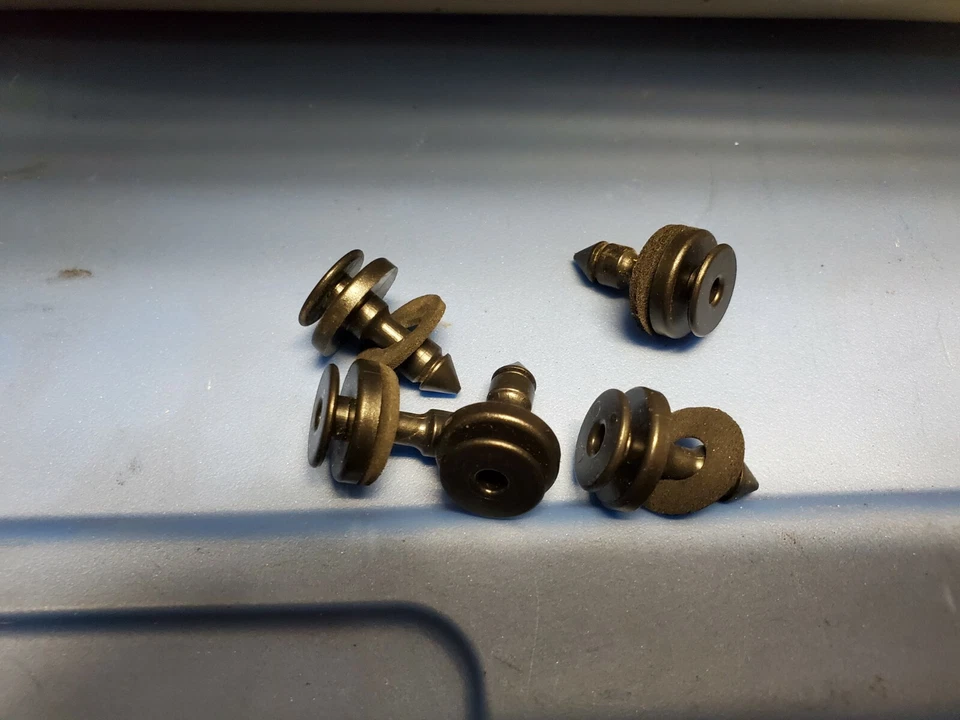 2004 2005 06 07 08 2009 JAGUAR XJ8 XJR VANDEN PLAS 5PC INTERIOR DOOR PANEL CLIPS - Image 1 of 1