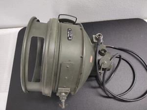 Faro illuminatore beam IR 24V 120W Philips Usfa nv IROS 230 E5 militare - Foto 1 di 7