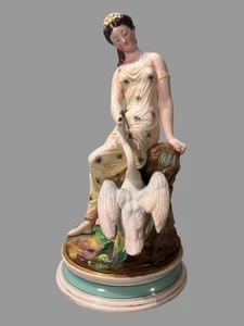 Antigua figura victoriana bisque porcelana 11,5" estatua de Leda y cisne - Imagen 1 de 7