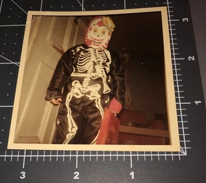 1960s Halloween SKELETON Mask Bones Costume Vintage COLOR Snapshot PHOTO - Picture 1 of 2