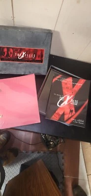 THE X FILES FIGHT THE FUTURE SPECIAL COLLECTOR EDITION VHS BOXED SET - Image 1 of 4