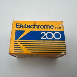 Kodak Ektachrome 200 ED 135-24 Daylight Color Slide Film DX 35mm Expired 12/87 - Picture 1 of 6