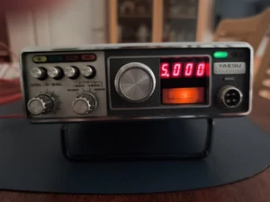 Radio amateur Yaesu FT-227R VHF TRX 2m - Photo 1/7