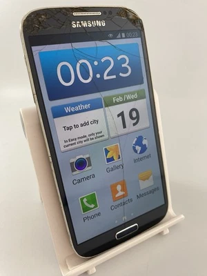 Samsung Galaxy S4 Black Unlocked 16GB 5.0" 13MP Android Smartphone Cracked #C02 - Image 1 of 4