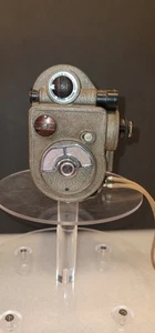 Macchina fotografica vintage anni 40 Revere 8mm modello 88 - si carica e funziona - Foto 1 di 8