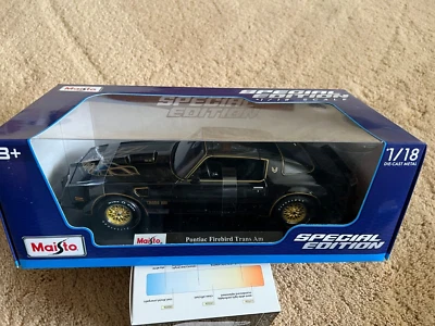 Maisto Special Edition 1/18 Diecast Vehicle Pontiac Firebird Trans Am Black - Image 1 of 3