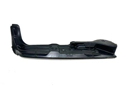 Placa protectora guardabarros interior lado derecho/pasajero Audi A4 2002-2005 8E0821112A Foto 1 de 4