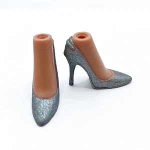 Welcome To Fabulous Cloe MGA Bratz Girlz Muñeca Zapatos Tacones Plateados 🟡🟢  - Imagen 1 de 5