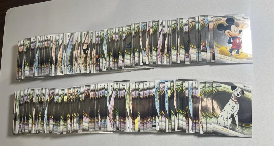 2025 Topps Chrome 迪士尼完整底座套装 #1-200 - 带米老鼠 — 第 1/1 张图片