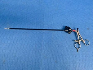 Stryker, 250-080-234 Laparoscopic Ratchet Handle And Shaft W/Dissector Insert - Picture 1 of 7
