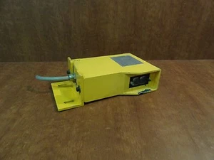 Leuze electronic SLS89-7SE-220-240V sensor - Picture 1 of 3