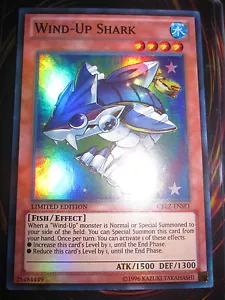 YU-GI-OH! WIND-UP SHARK CBLZ-ENSE1 REQUIN AUTOMATE ANGLAIS HOLOFOIL SUPER RARE - Picture 1 of 1