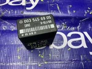 Mercedes-Benz W124 Air Conditioning Relay 0035456905. W124 W126 - Picture 1 of 7
