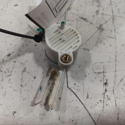 Переключатель педали тормоза Buick Encore 2017 2018 2019 2020 - Изображение 1 из 4