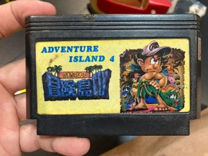 Famicom NES Game Adventure Island 4 - Picture 1 of 3