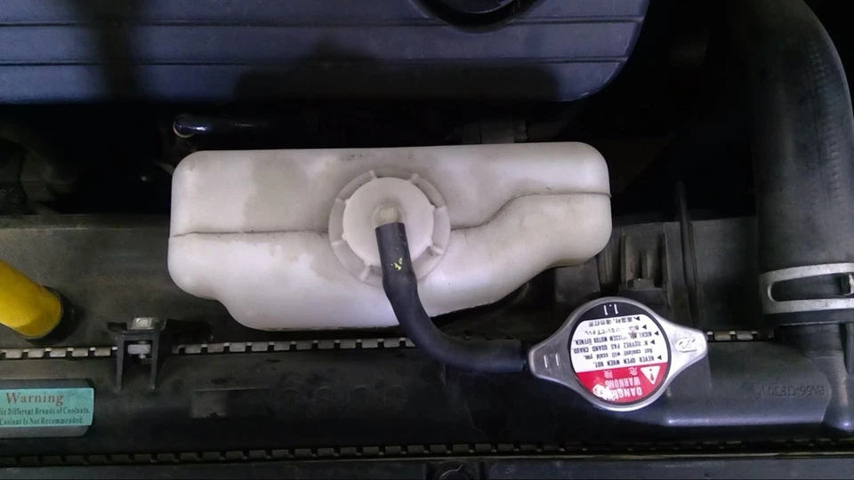 Used Engine Coolant Reservoir fits: 2005 Honda Accord  Grade A - Image 1 of 4