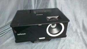 InFocus IN2114 DLP Proiettore desktop 3.000 lumen VGA COME È PER LE RIPARAZIONI - Foto 1 di 5