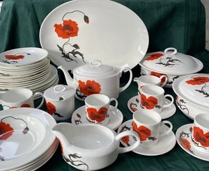 ¡BAJA DE PRECIO! Juego de cena y té Susie Cooper Wedgwood Cornpoppy vendido individualmente - Imagen 1 de 10