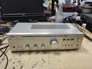 NEC A420E Stereo Integrated Amplifier - Picture 1 of 15