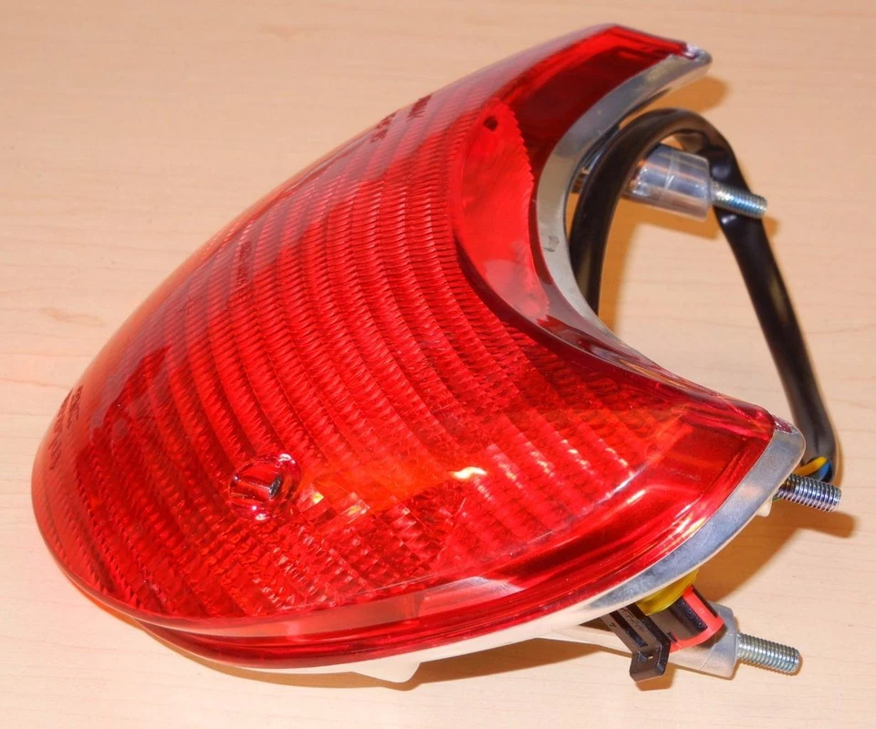 1999-on Ducati Super Sport 620 750 800 900 TAIL LIGHT LAMP 52540141A = T3019010 - Image 1 of 1