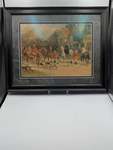 Antique English HUNTING PRINT Horse Foxhound Dog Hunter Art Vtg Wood Frame - Picture 1 of 9