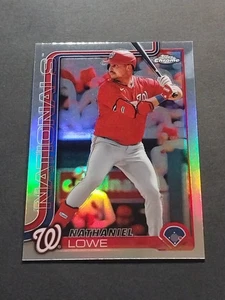 NATHANIEL LOWE 2025 Topps Chrome Holo Silver rifrattore #49 Washington Nationals - Foto 1 di 2