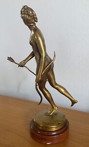 Fonte Barbedienne signé Houdon Diane chasseresse bronze à patine dorée