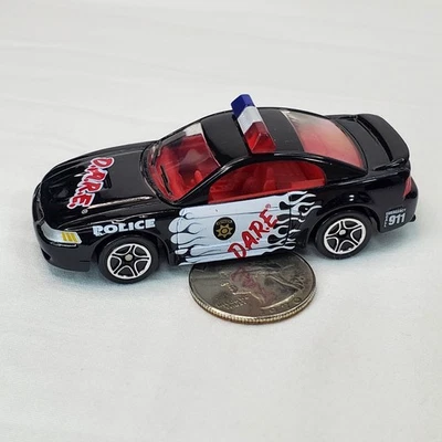 Matchbox D.A.R.E Collection 99 Ford Mustang Police Flames Foto 1 de 4