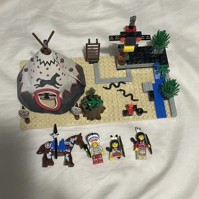 LEGO 6746 Tipi del Jefe de los Indios Occidentales Casi Completo Foto 1 de 4