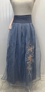 Blauer Chiffon Wickelrock mit rosa bestickten Lotusblumen Gr. S/M - Bild 1 von 8