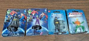 Lote de 4 figuras DC Comics 3" monograma Mattel Batman Liga de la Justicia Nuevo en paquete - Imagen 1 de 10