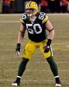 A.J. HAWK 8X10 PHOTO GREEN BAY PACKERS FOOTBALL PICTURE NFL - Picture 1 of 1